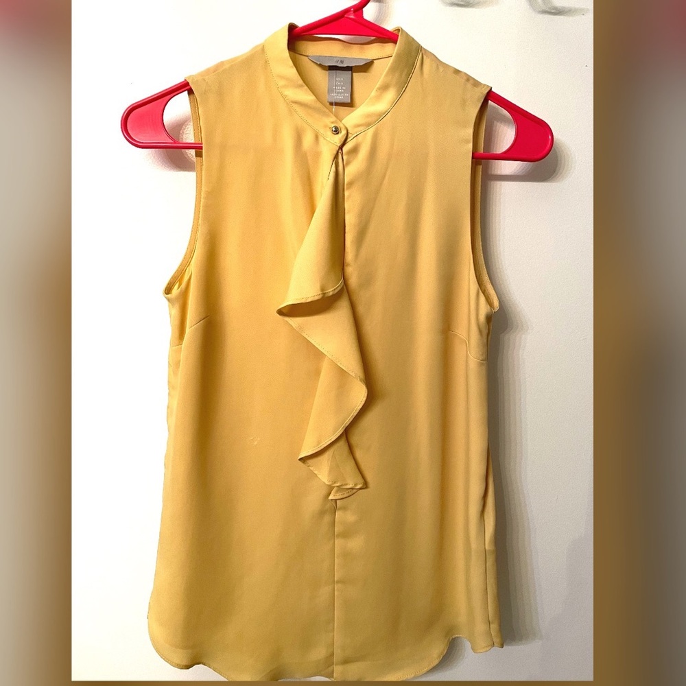 H&M Sleeveless Blouse